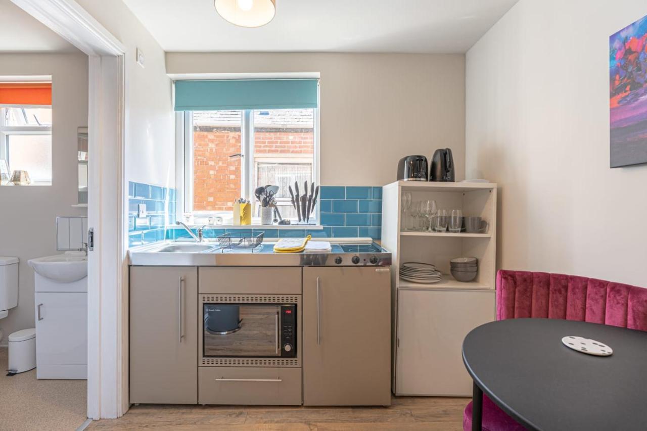 Superb One Bedroom Apartment In Coventry Cv1 *New* Exterior photo